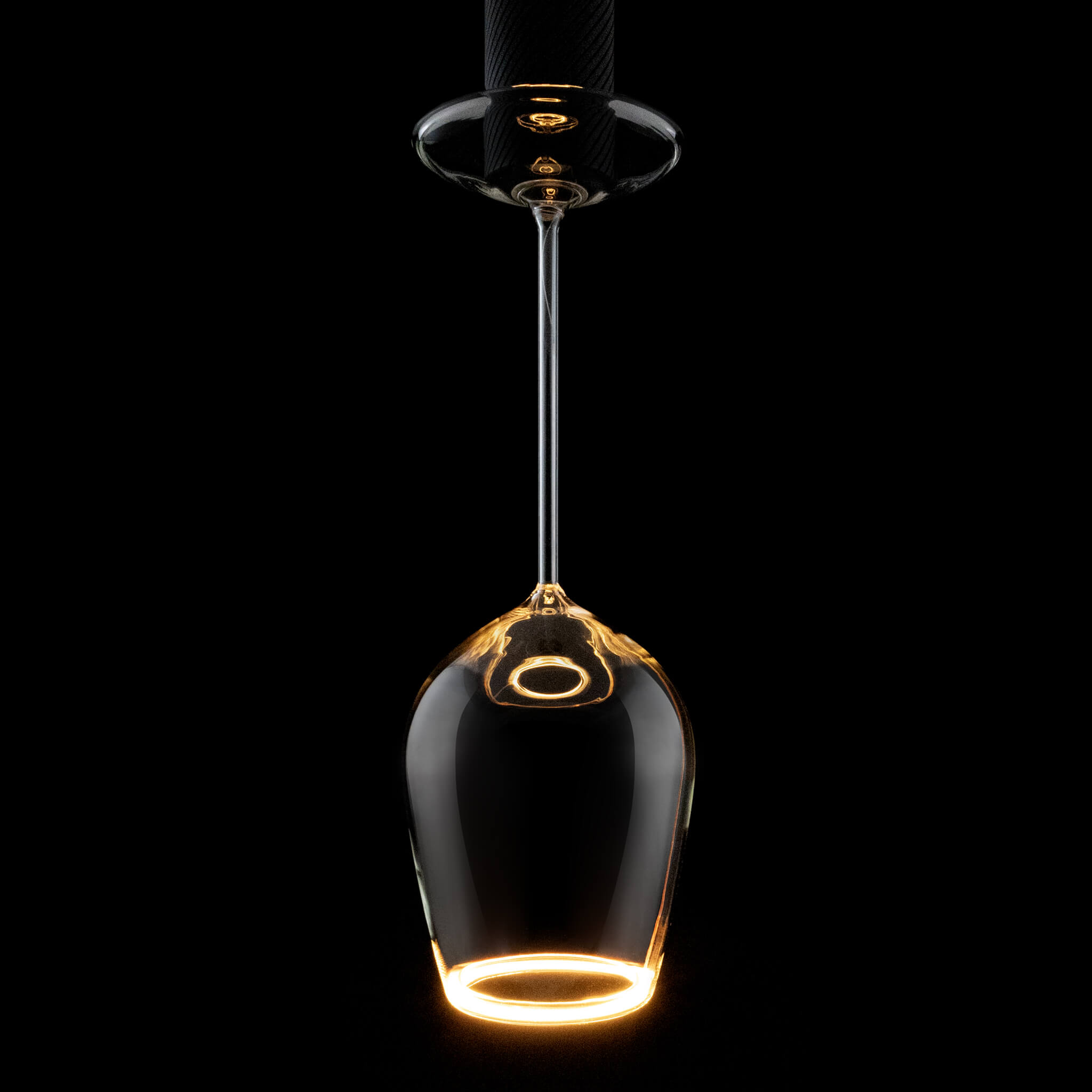LED žarulja Floating Red Wine Clear 500lm E27 2200K dimabilna
